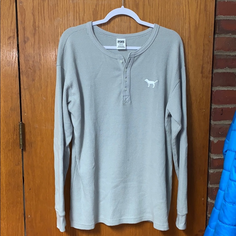 VS PINK gray waffle t-shirt!